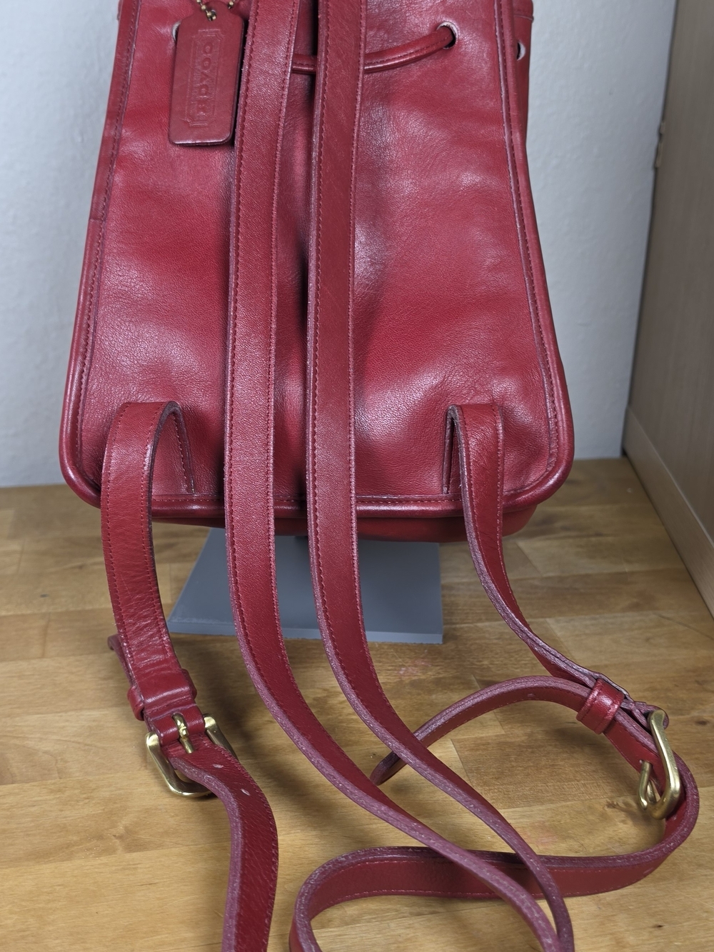 Coach 9960 Red Leather Daypack Backpack Exceptional Vintage Condition Hang Tag - Picture 3 of 12